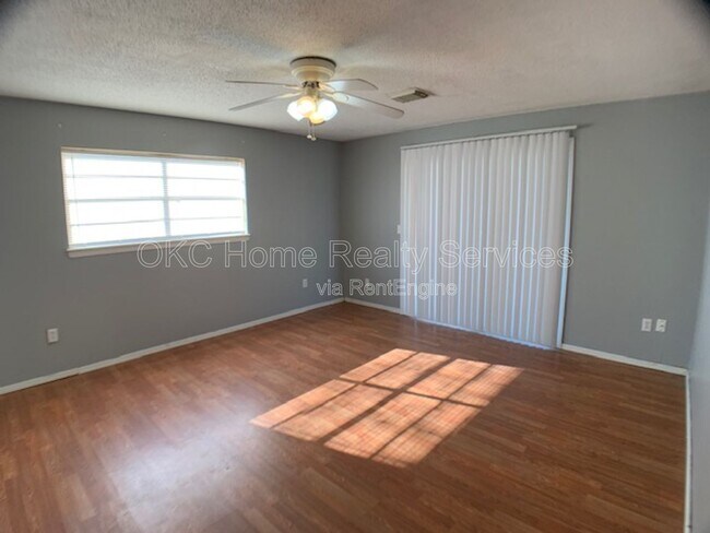 Foto del edificio - 513 Sunnyside Pl