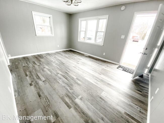 Building Photo - 2 br, 1 bath House - 2107 Ulen Lane