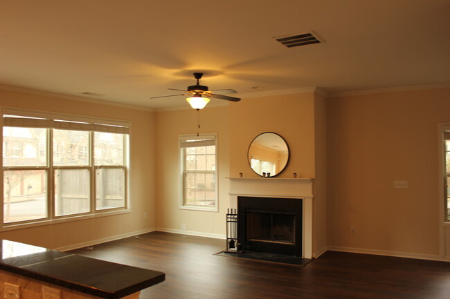 Family Room - 4709 Jordan Xing