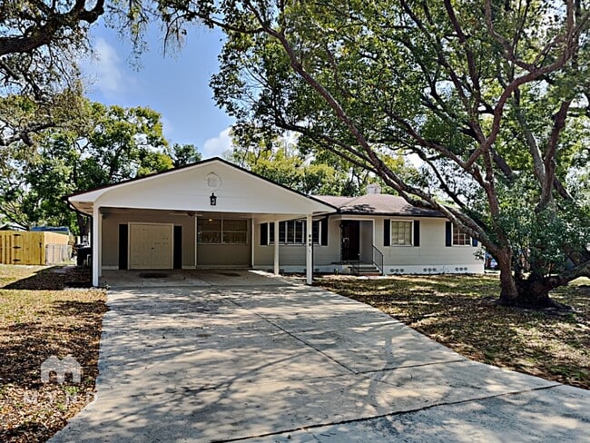 Building Photo - 809 Woodside Ave