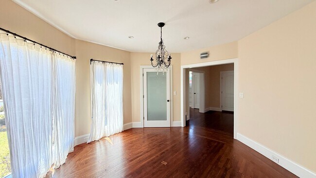 Foto del edificio - 1700 Pearl St