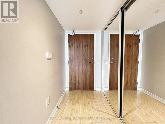 Building Photo - 85-1085 Queens Wharf Rd