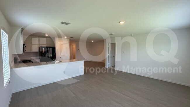 Foto del edificio - 1616 Baugh St