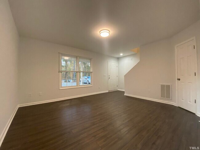 Building Photo - 106 Williams St