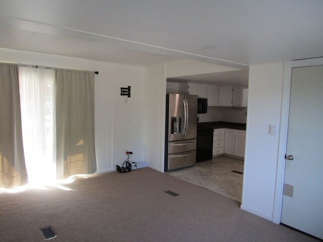 Building Photo - Manufactured Home and ADU on Lower End of Juniper Canyon - Available Now!