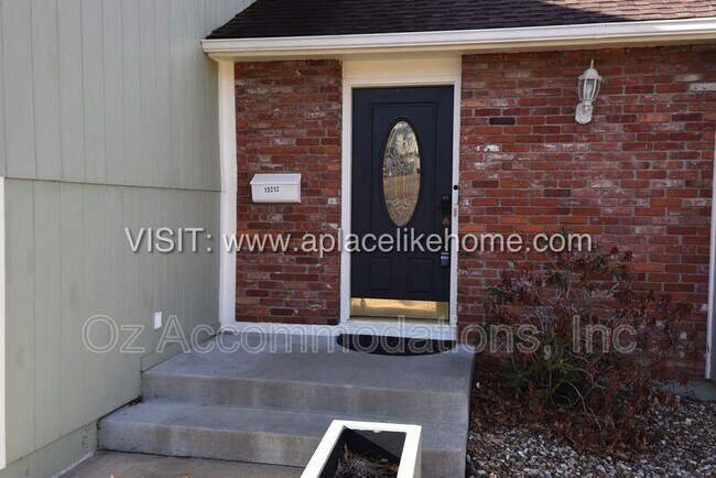 Foto del edificio - 10212 Nall Ave