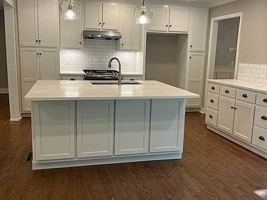 Foto del edificio - 509 Castlewood Trail