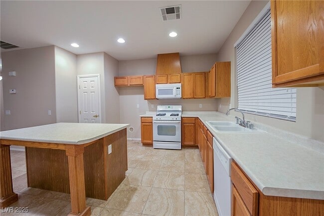 Foto del edificio - 1022 Pecos River Ave