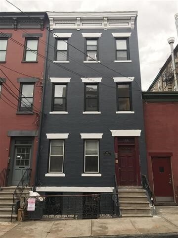 Foto principal - 106 8th St