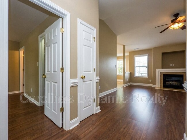 Building Photo - 12015 Redspire Dr