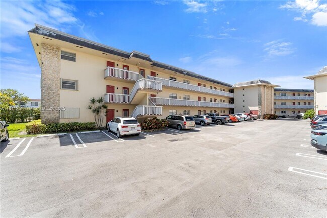 Foto del edificio - 4341 NW 16th St