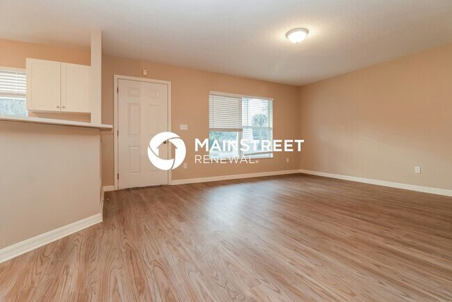 Foto del edificio - 3 Bedroom Pet-Friendly Home in St Petersburg, FL with Main Street Renewal