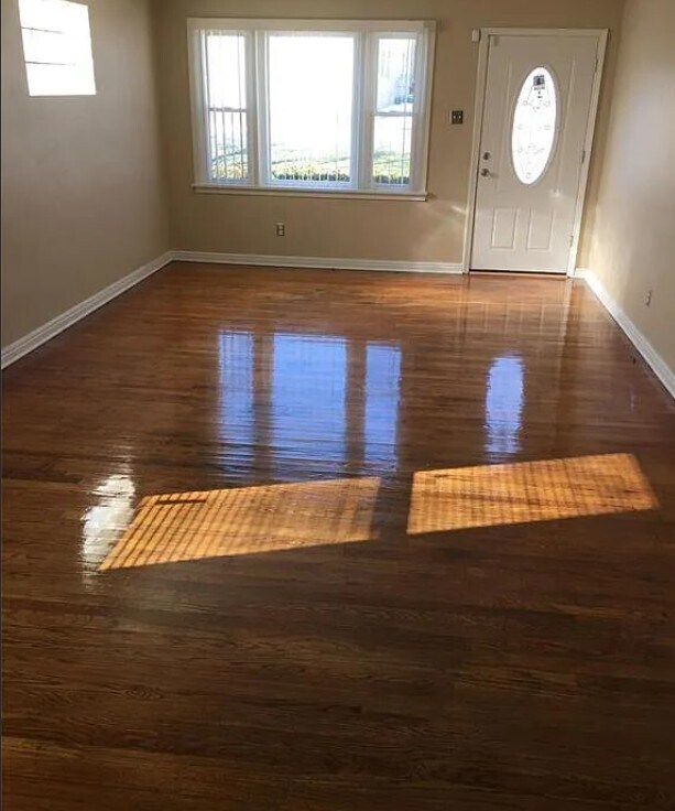 Foto del edificio - 8342 Willett Ave