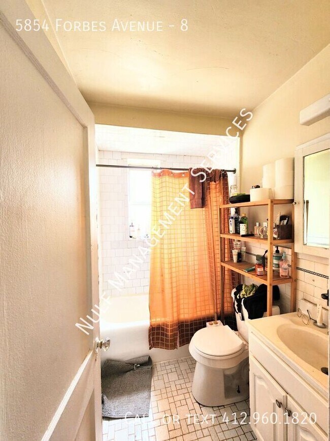 Foto del edificio - 5854 Forbes Ave