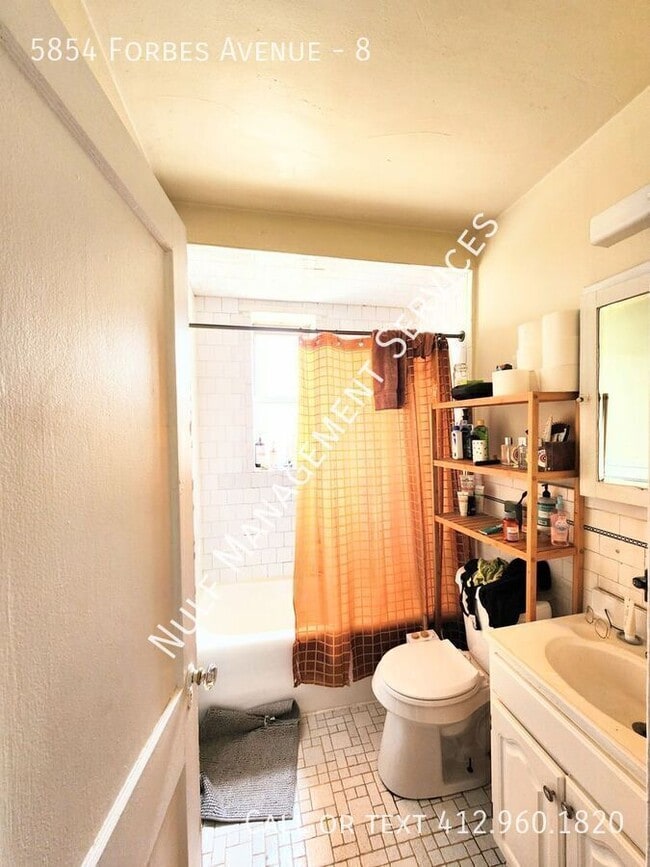 Building Photo - 5854 Forbes Ave