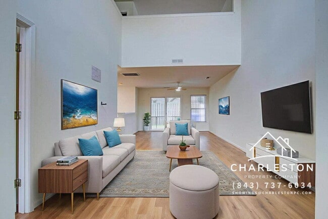 Foto del edificio - 2425 Scholar Ln