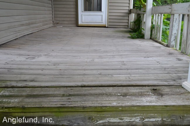 Foto del edificio - 3 br, 2 bath House - 325 N Charles St.