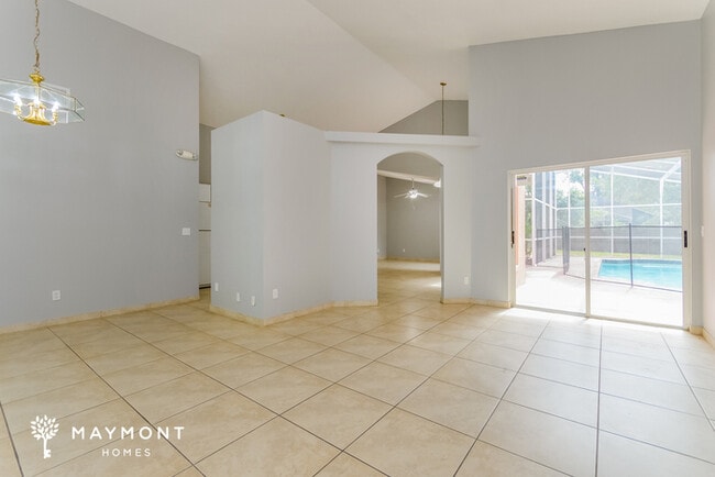 Building Photo - 4417 White Oak Cir