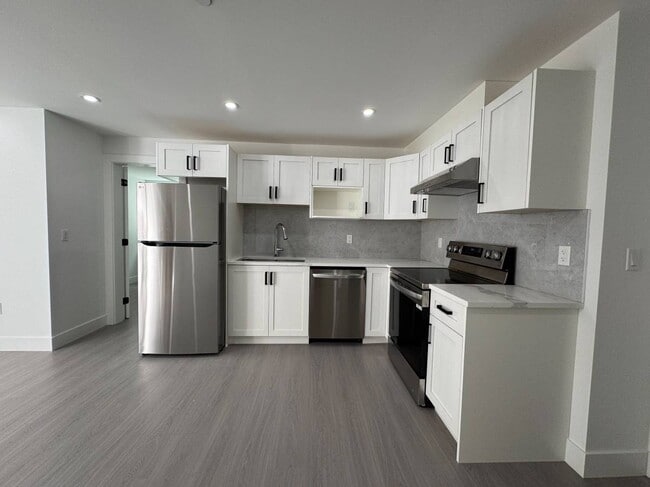 Building Photo - 21186 Wicklund Av