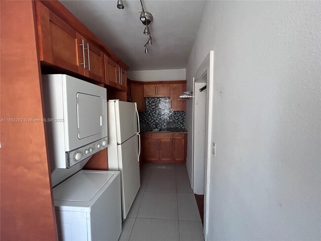 Foto del edificio - 124 Mendoza Ave