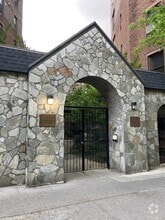 Building Photo - 42-20 Kissena Blvd