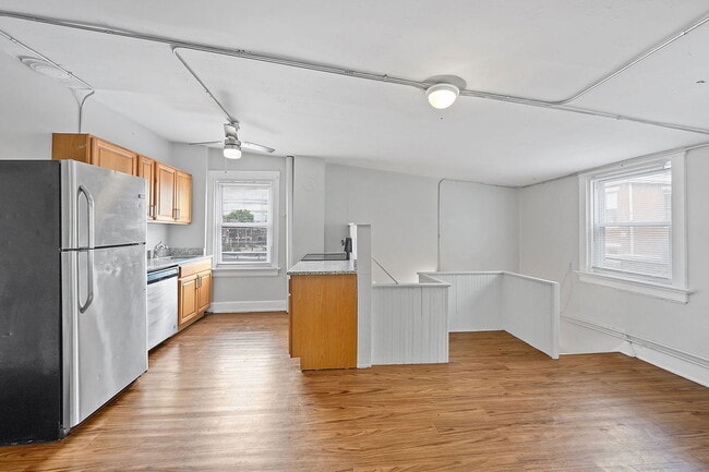 Photo - 60 W McMillan St Apartment