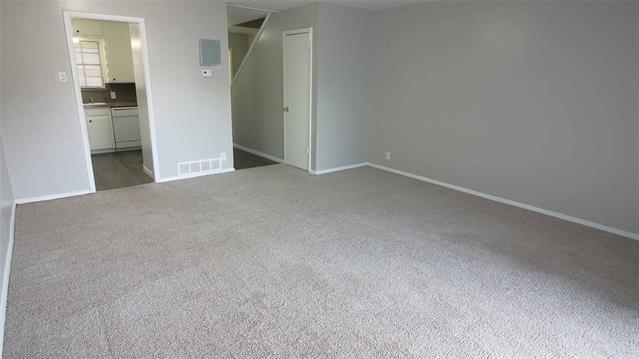 Foto del edificio - 101 Westcourt Dr