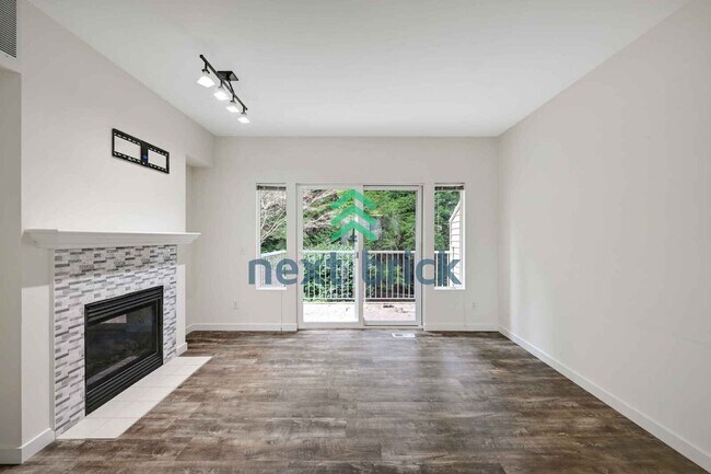 Foto del edificio - Charming 2-Bedroom Retreat with 2.5 Baths in Bothell's Serene Locale!
