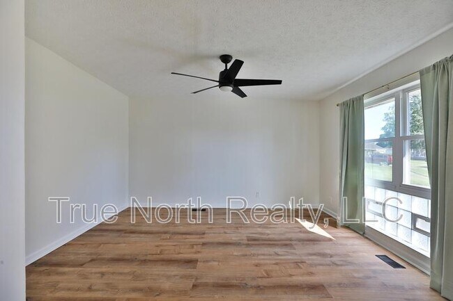 Foto del edificio - 601 Daventry Ln