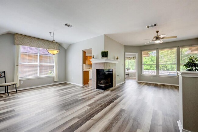 Building Photo - 14028 Lampting Dr