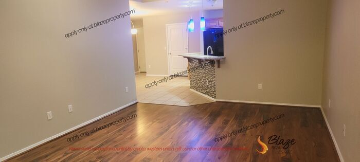 Primary Photo - Townhome in Southlawn