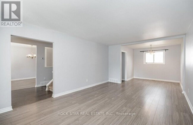 Building Photo - 271 Carson Dr