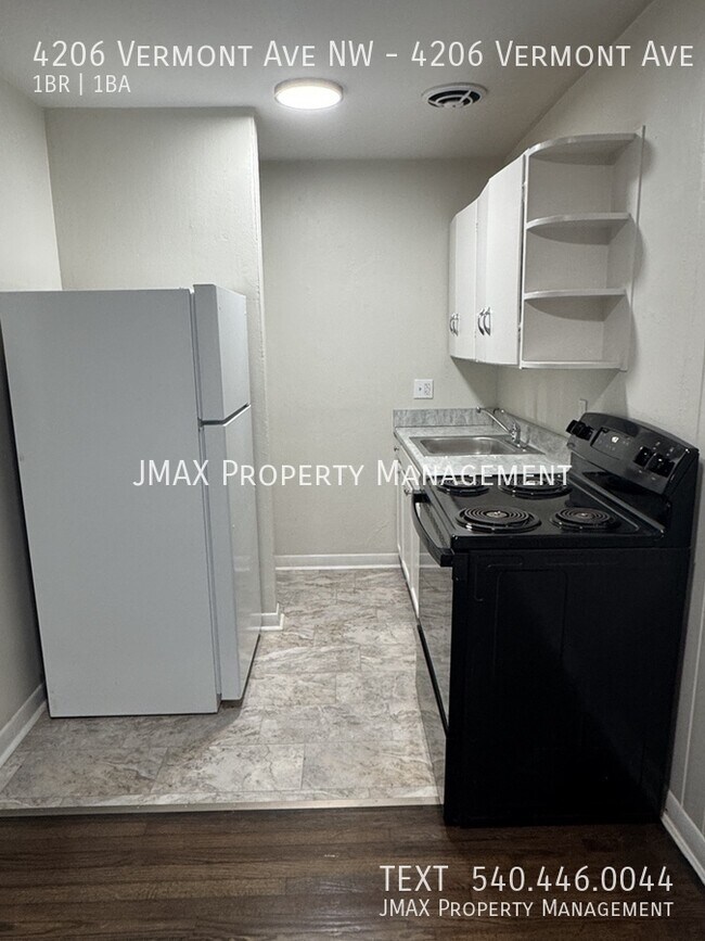 Foto del edificio - 4206 Vermont Ave NW