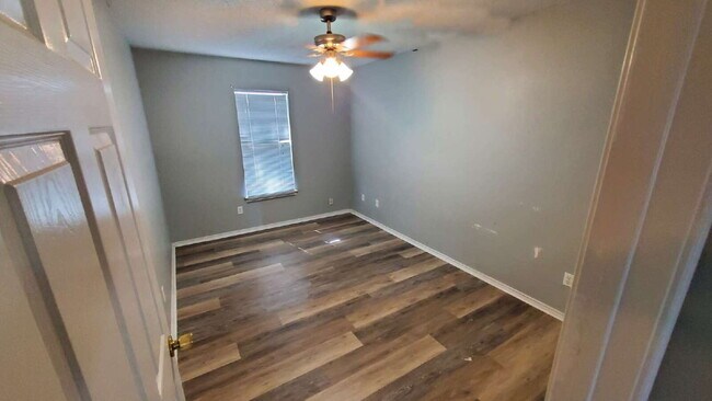 Foto del edificio - "Charming 3-Bed, 2-Bath Home in Lubbock with 1150 Sq Ft of Comfortable Living Space!"