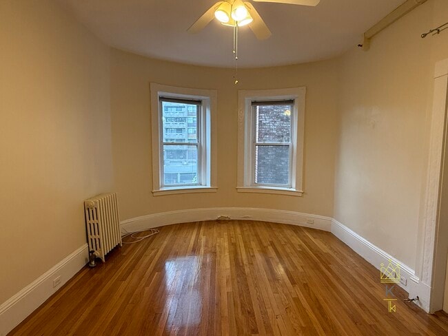 Building Photo - 1477 Beacon St