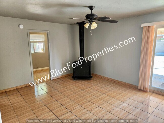 Foto del edificio - 5952 E 25th St
