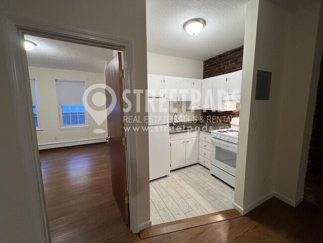 Foto del edificio - 1 bedroom in Boston MA 02130