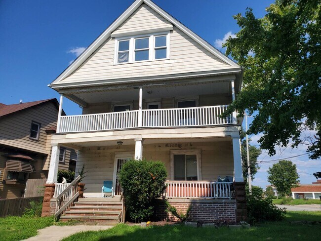 Building Photo - 4265 W 36th St
