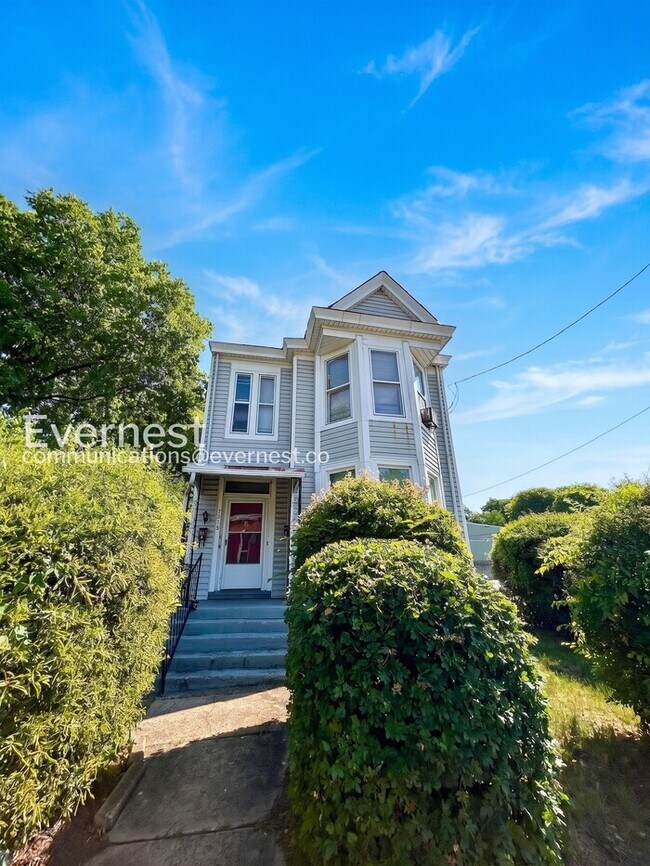 Foto del edificio - 2016 Fairmount Ave