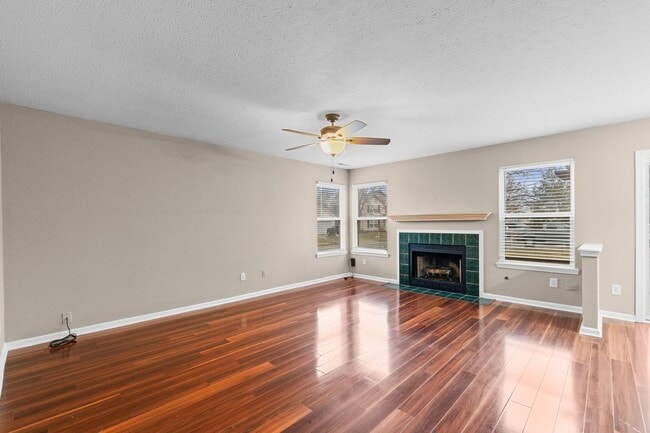 Building Photo - Beautiful 4 Bedroom Home in Fishers!