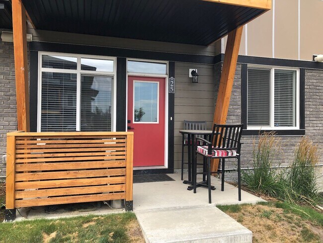 Building Photo - Convenient Corner Unit Located in Seton - 2 Bedroom/1 Bath (IP094)