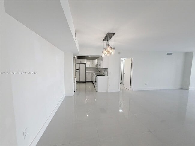Building Photo - 2333 Brickell Ave