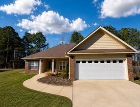 Building Photo - 226 Ora Ln