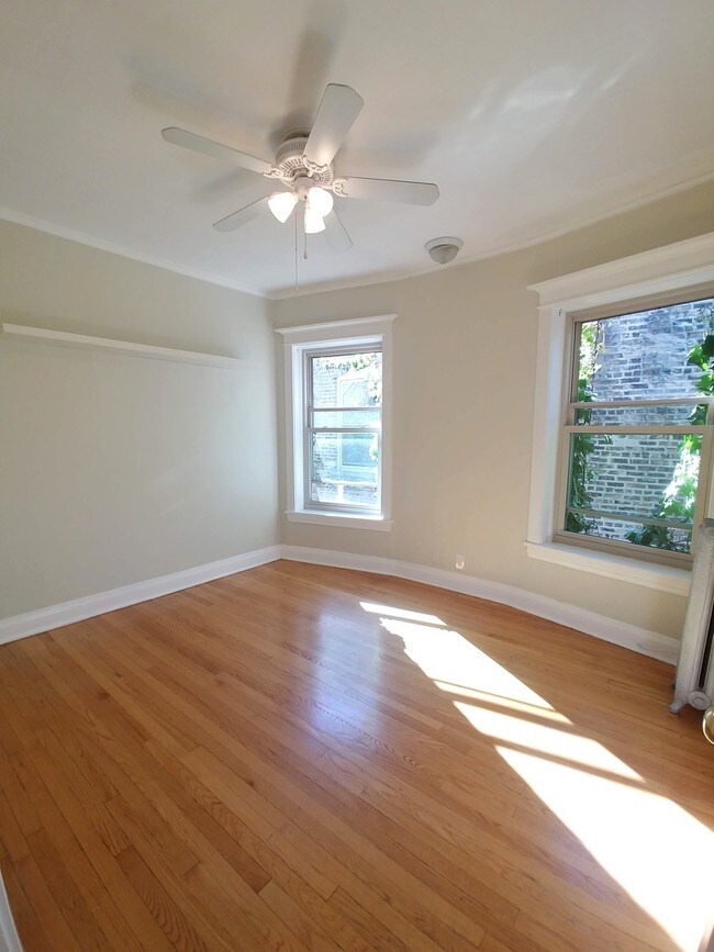 Foto del edificio - 4149 N Sheridan Rd