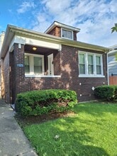 Building Photo - 2121 N Marmora Ave