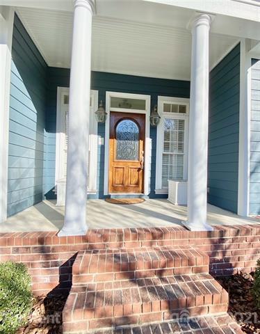 Building Photo - 6047 Village Dr NW
