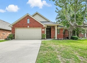 Building Photo - 2217 Kingsdale Ct