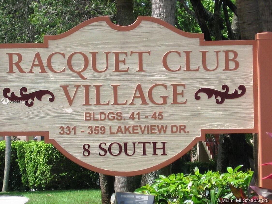 341 Lakeview Dr Unit 104, Weston, FL 33326 Condo for Rent in Weston