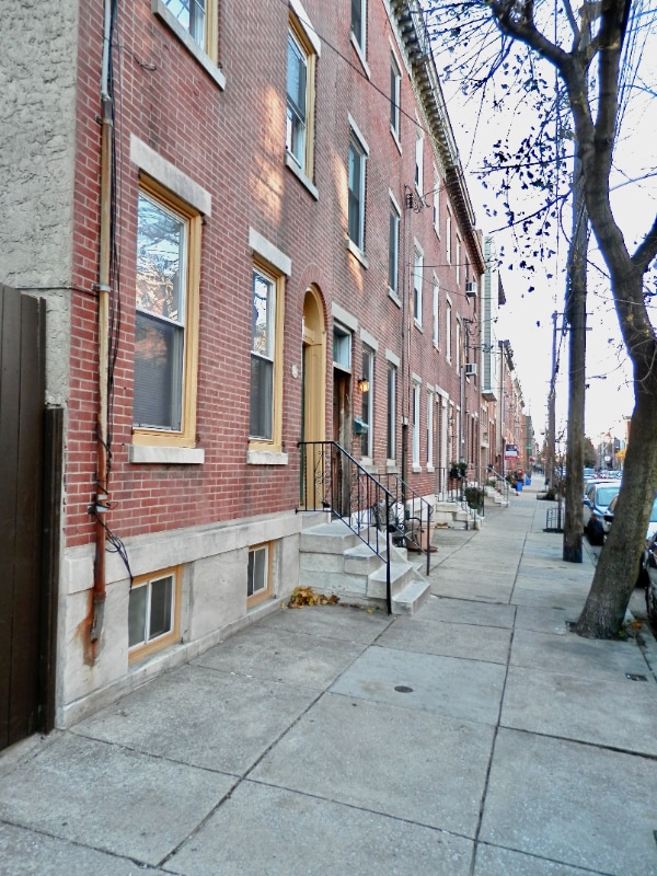 Foto del edificio - 302 Dickinson St