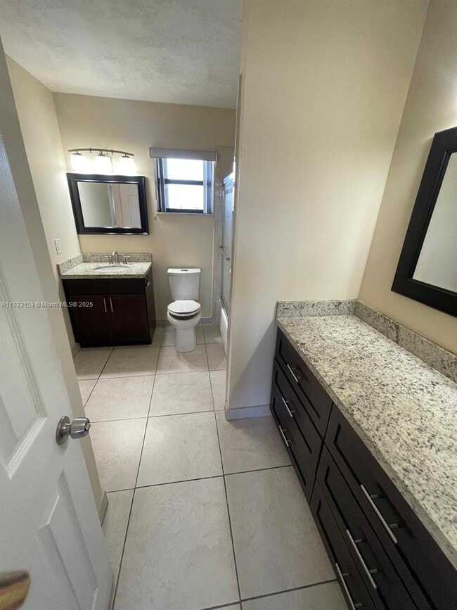 Foto del edificio - 6956 SW 111th Pl